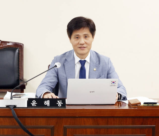 윤해동 안양시의원. 안양시의회 제공