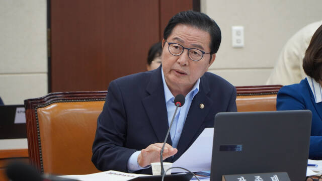 10일 국회 보건복지위원회 식품의약품안전처 국정감사에서 더불어민주당 장종태 의원(대전 서구갑)이 발언하고 있다. 의원실 제공