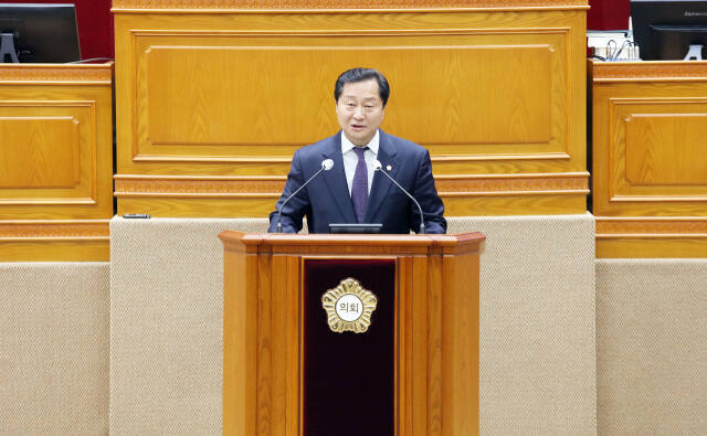 김정중 안양시의원. 안양시의회 제공