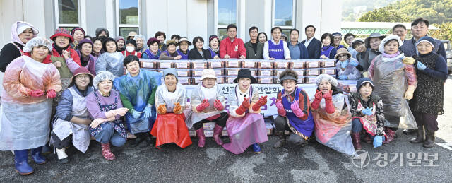 광주시, 추워진 날씨에 김장김치 나눔으로 따뜻한 봉사 [포토뉴스]