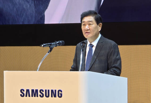 창립 55주년 기념사 하는 한종희 삼성전자 대표이사 부회장. 삼성전자 제공