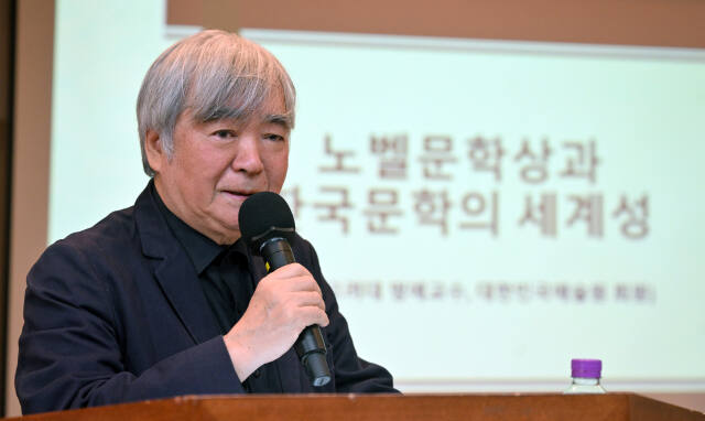 최동호 수원문화도시포럼 이사장. 경기언론인클럽 제공