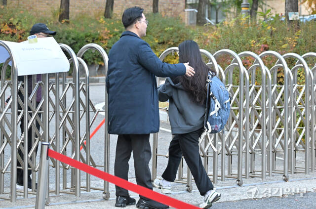 2025학년도 대학으로 가는 수능시험 시작 [포토뉴스]
