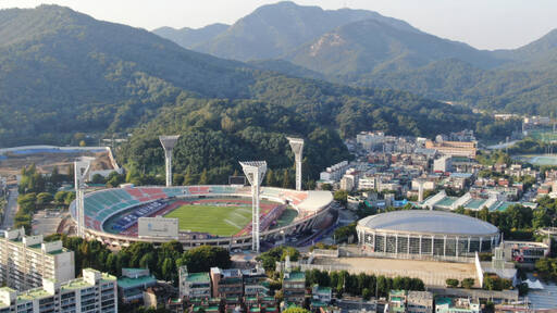 안양종합운동장 주경기장 전경. 안양시 제공
