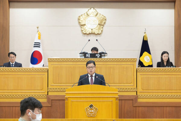 김현수 예결위원장이 추경안 심사 보고를 하고 있다. 양주시의회 제공