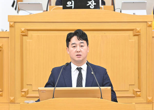 손성익 파주시의원. 파주시의회 제공