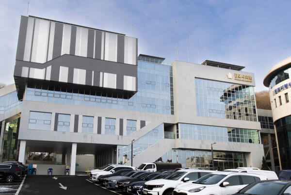 김포시의회가 막바지 내년도 예산안 최종 확정을 들러싸고 또다시 파행을 겪고 있다. 김포시의회 제공