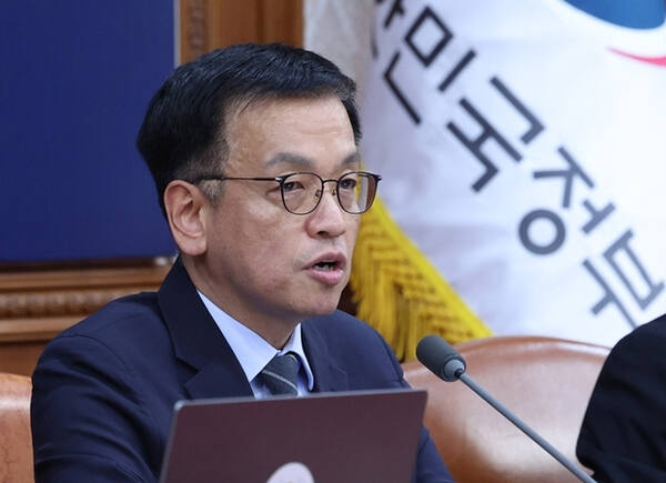 최상목 대통령 권한대행 부총리 겸 기획재정부 장관이 31일 정부서울청사에서 열린 국무회의에서 발언하고 있다. 연합뉴스