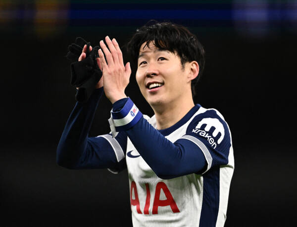손흥민이 EPL 토트넘과 2026년 까지 1년 더 동행한다.로이터=연합뉴스