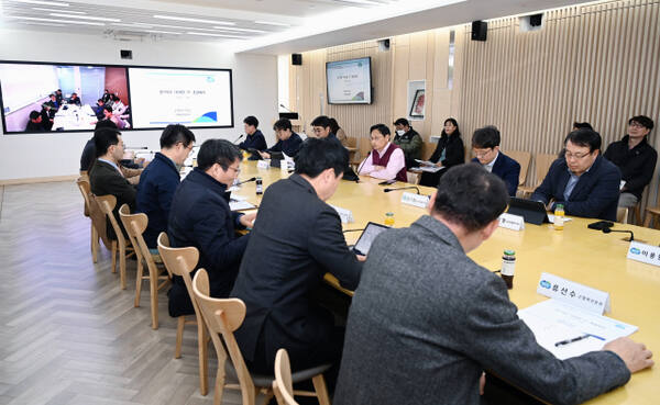 경기도는가 지난 23일 경기도청 북부청사에서 오후석 행정2부지사의 주재로 경기북부 대개발 전담팀 총괄 점검회의를 개최했다. 경기도 제공