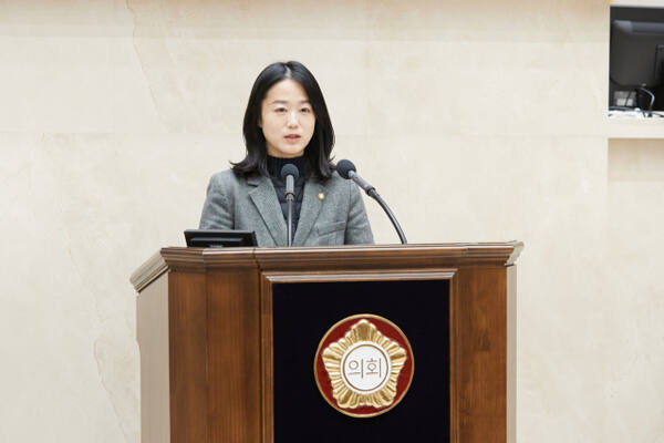 지난해 11월29일 오전 용인시의회 본회의장에서 열린 제288회 제2차 정례회 제4차 본회의에서 기주옥 의원이 5분 자유발언을 통해 대책 마련을 촉구하고 있다. 용인특례시의회 제공