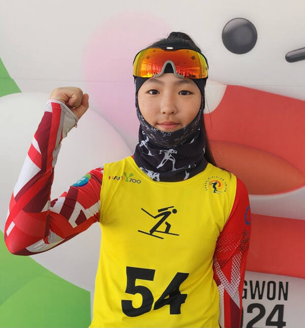 제106회 전국동계체육대회 바이애슬론 여초부 2관왕 전태희(포천 일동초).포천 일동초 제공
