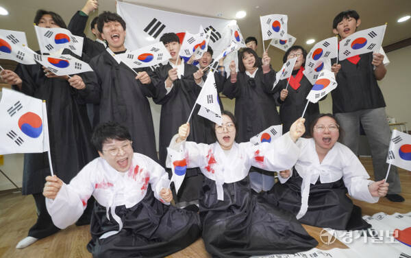 3.1운동 정신 되새기며 만세운동 재연 [포토뉴스]