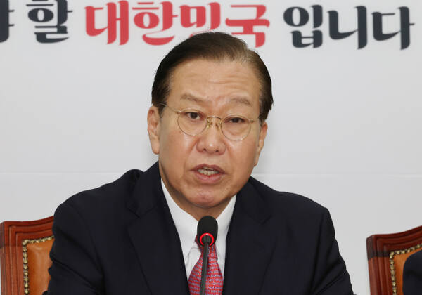 국민의힘 권영세 비상대책위원장이 6일 국회에서 열린 비상대책위원회의에서 발언하고 있다. 연합뉴스