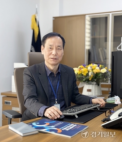 이소춘 초대 시흥시정연구원장 인터뷰  “안정 운영·연구기반 조성” 썸네일