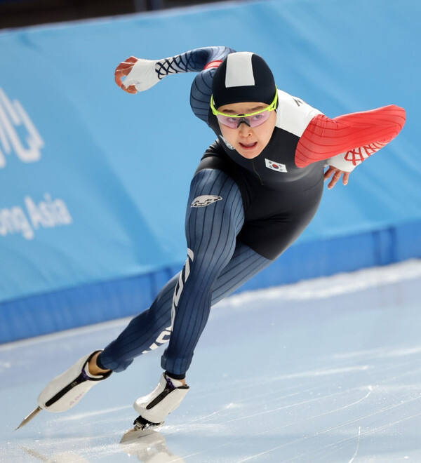 스피드스케이팅 세계선수권 여자 500m서 2회 연속 메달을 획득한 ‘빙속 여제’ 김민선.경기일보 DB