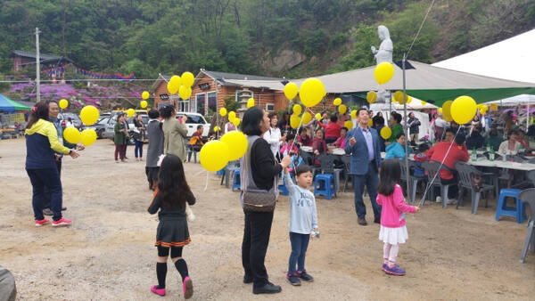 2014년 재5회 불우이웃돕기 솔잎 산사축제의 모습. 무심정사 제공