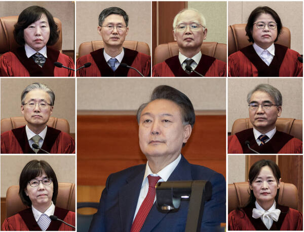 사진 윗줄 왼쪽부터 시계방향으로 헌법재판소 대심판정에 앉은 정계선, 문형배, 정형식, 김복형, 조한창, 정정미 헌법재판관, 윤 대통령, 이미선, 김형두 헌법재판관. 사진공동취재단