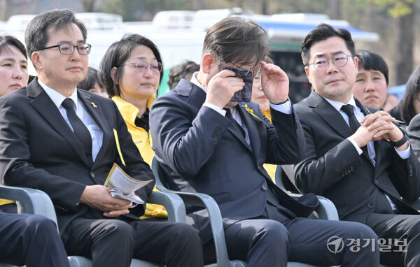 대통령 예비후보들이 참석한 세월호참사 11주기 기억식 [포토뉴스]