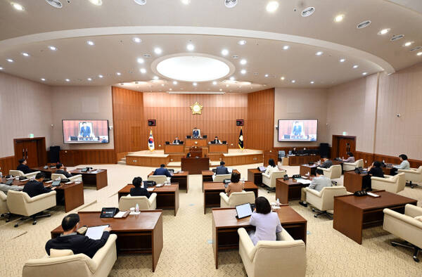 의정부시의회 본회의장에서 제336회 임시회가 열리고 있다. 의정부시의회 제공