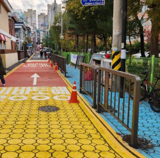 인천시는 어린이의 안전한 보행 환경 조성을 위해 ‘2025 어린이 보호구역 종합개선사업’을 추진한다. 어린이 보호구역 모습. 시 제공