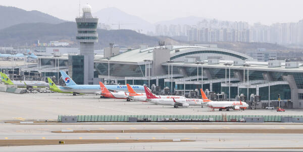 세부발 인천행 필리핀 항공 여객기 착륙 중 바퀴서 연기…브레이크 과열
