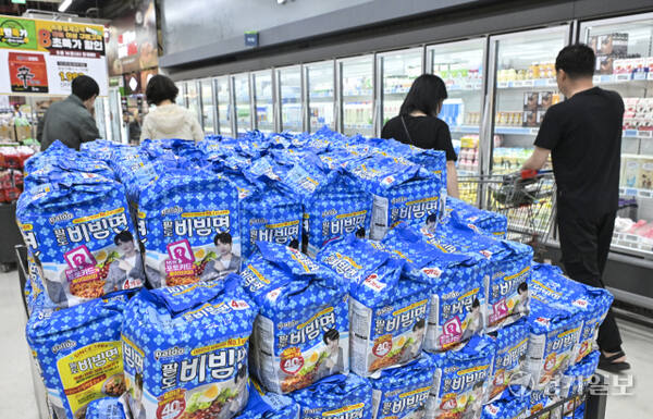 새 정부 출범전 가공식품 가격인상하는 식품업계 [포토뉴스]
