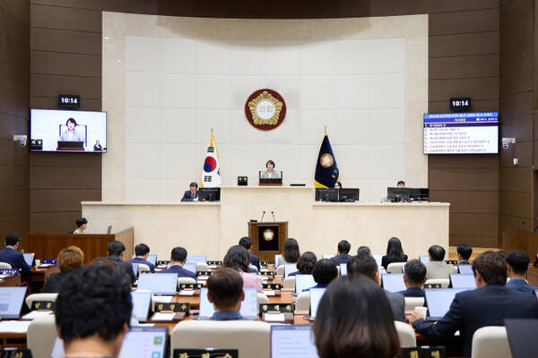 12일 오전 용인특례시의회 본회의장에서 제293회 제1차 정례회가 진행되고 있다. 용인특례시의회 제공