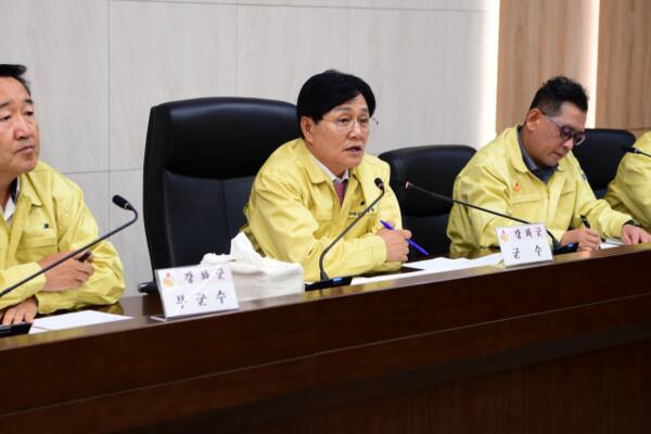 박용철 인천 강화군수가 16일 강화군청에서 대북전단 살포 관련 대책회의 열고 발언하고 있다. 강화군 제공