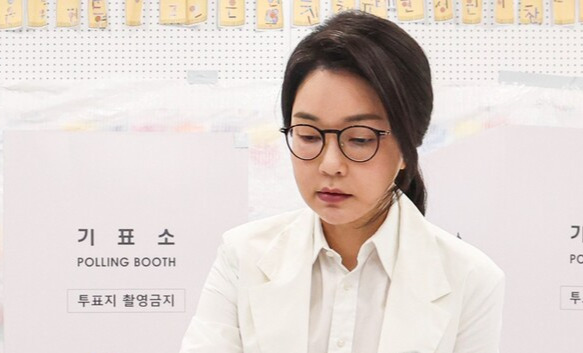"김건희 여사 곧 퇴원"…변호인단 꾸려 적극 대응할 듯