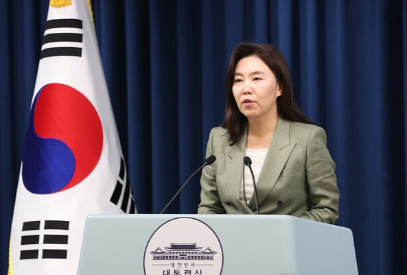 "대통령실 대책 아냐"→"긴밀소통" 입장 바꾼 까닭