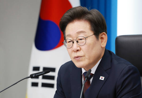 이재명 대통령이 3일 서울 용산 대통령실 청사에서 열린 2차 수석보좌관회의에서 발언하고 있다. 대통령실통신사진기자단