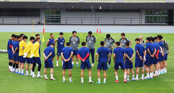홍명보 감독이 이끄는 한국 남자 축구 대표팀이 7일 개막하는 2025 EAFF E‑1 챔피언십(동아시안컵)서 대회 6번째 우승에 도전한다. 연합뉴스