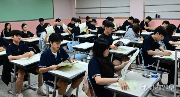 고3, 7월 전국연합학력평가 시작 [포토뉴스]