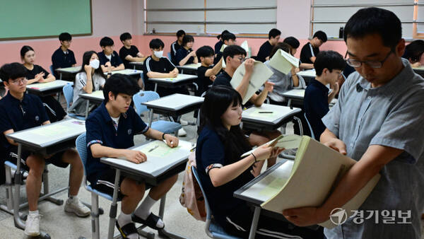 고3, 7월 전국연합학력평가 시작 [포토뉴스]