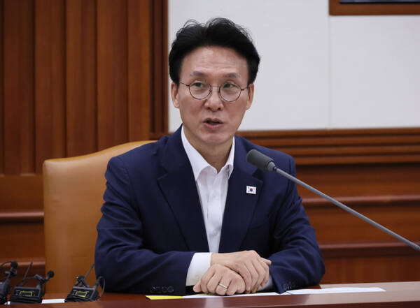 김민석 “정치와 행정, ‘다스릴 정’ 아닌 ‘초코파이 정’ 되길”
