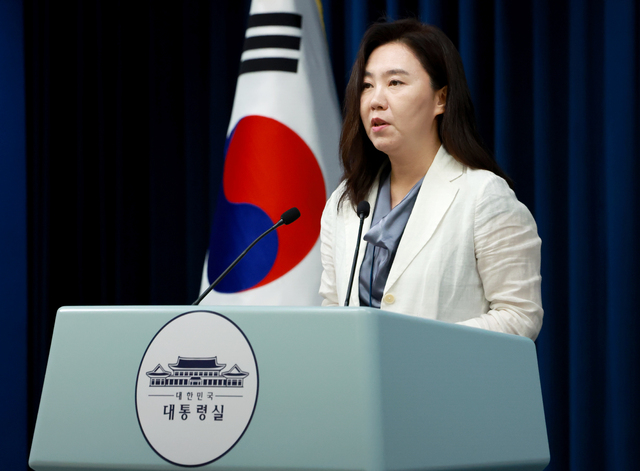 [속보] 李대통령, 질병청장 등 11개 부처 차관급 12명 지명