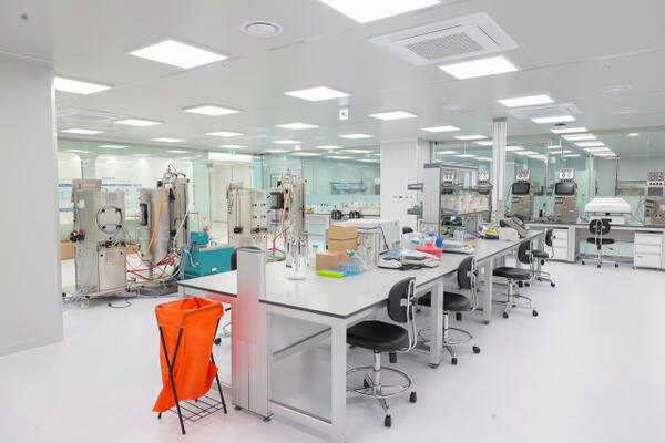 경기시흥 SNU 제약바이오인력양성센터 배양실 모습. 시흥시 제공.