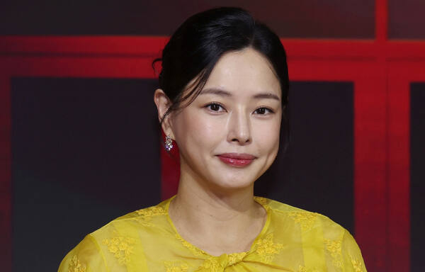 기쁨 두 배! 배우 이하늬, 건강하게 둘째 딸 출산… 가족의 축복 가득