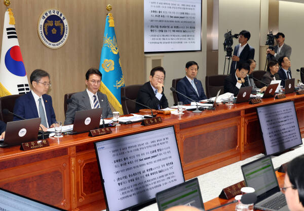 "열일 한다" 이재명 대통령이 거듭 공개 칭찬한 그 공무원