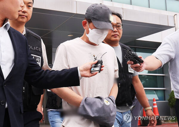 검찰이 틱토커인 20대 여성 B씨를 살해하고 살인 및 사체유기 혐의로 구속영장이 청구된 A씨를 법원에 기소했다. 연합뉴스