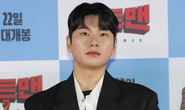 이이경 사생활 폭로하더니 "AI 장난이었다" 돌연 사과