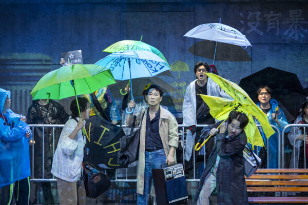 연극 ‘굿모닝 홍콩’ 공연 장면. 안산문화재단 제공