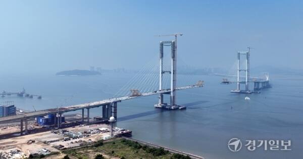 오는 2026년 1월 개통 예정인 인천 제3연륙교 건설 현장. 경기일보DB