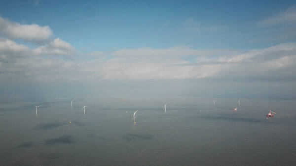 낙월해상풍력단지 터빈 7기 설치가 완료된 모습. 명운산업개발