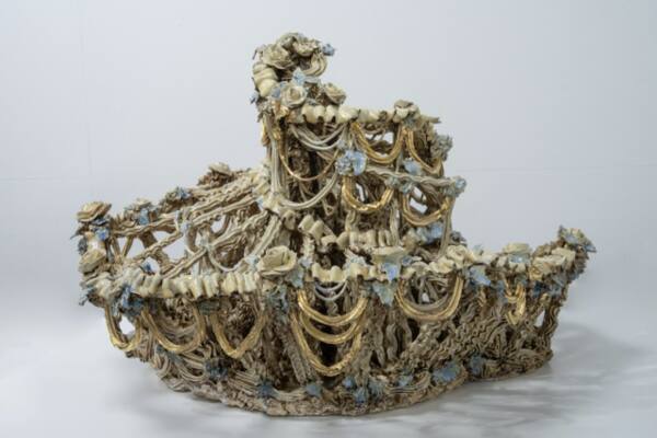 안형作, ‘A Bit Too Big’(2025). 경기창작캠퍼스 제공