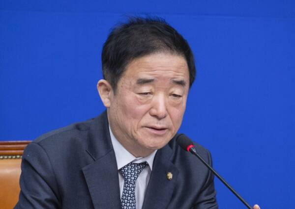 최고위원회의에서 발언하는 강득구 최고위원. 연합뉴스