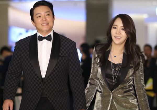 이범수와 이윤진. 연합뉴스