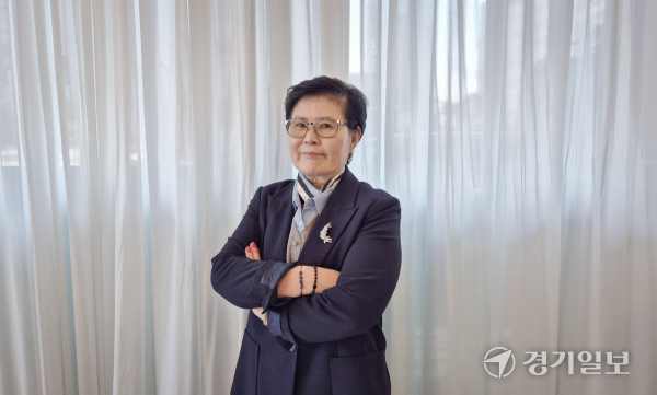 노년의 일터를 다시 설계하다...이영순 ㈜엘비 대표 [2026년을 빛낼 여성... - 뉴스 썸네일 이미지