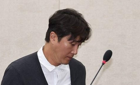 국감에 출석한 ‘환자 사망 사건’ 양재웅 병원장. 연합뉴스